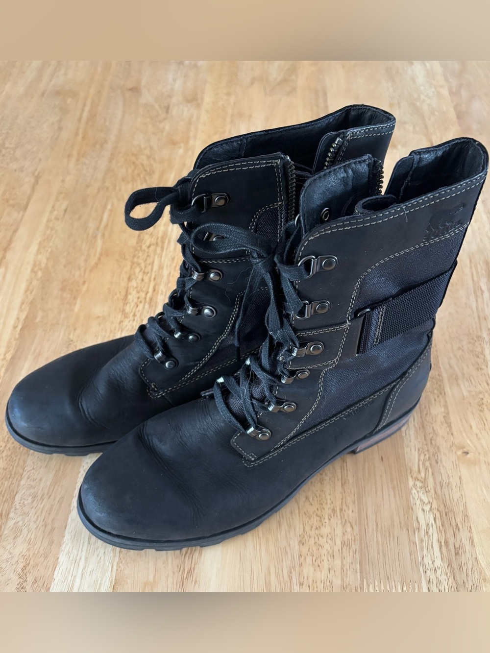 Sorel Lace Up Boots!